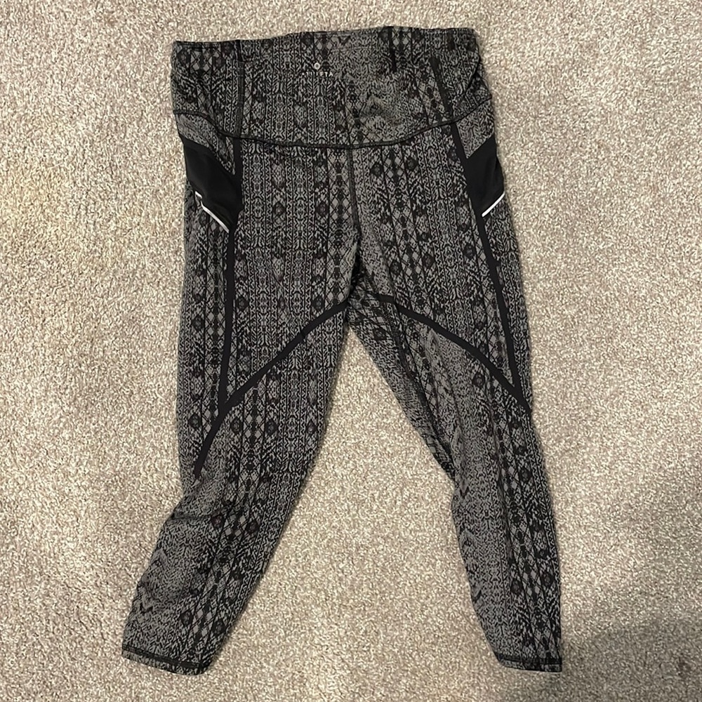 Athleta Black Crop Leggings